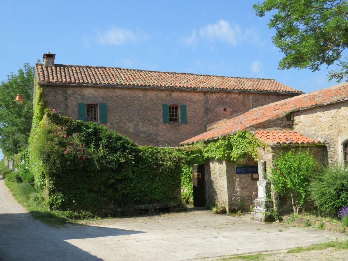 Le Presbytere De Montaigut Montégut Exteriér fotografie
